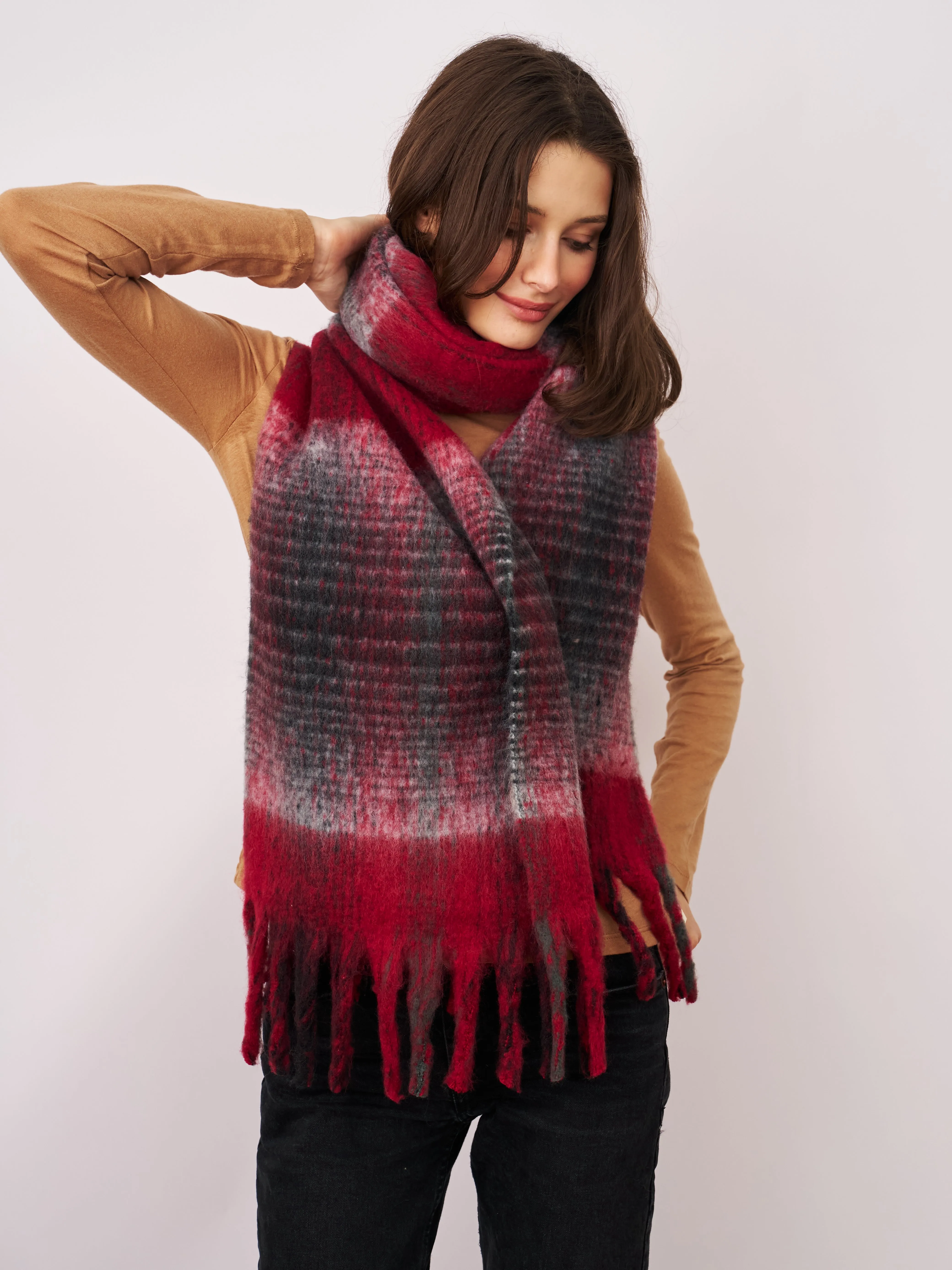 CHECK CHUNKY TASSEL SCARF - RED