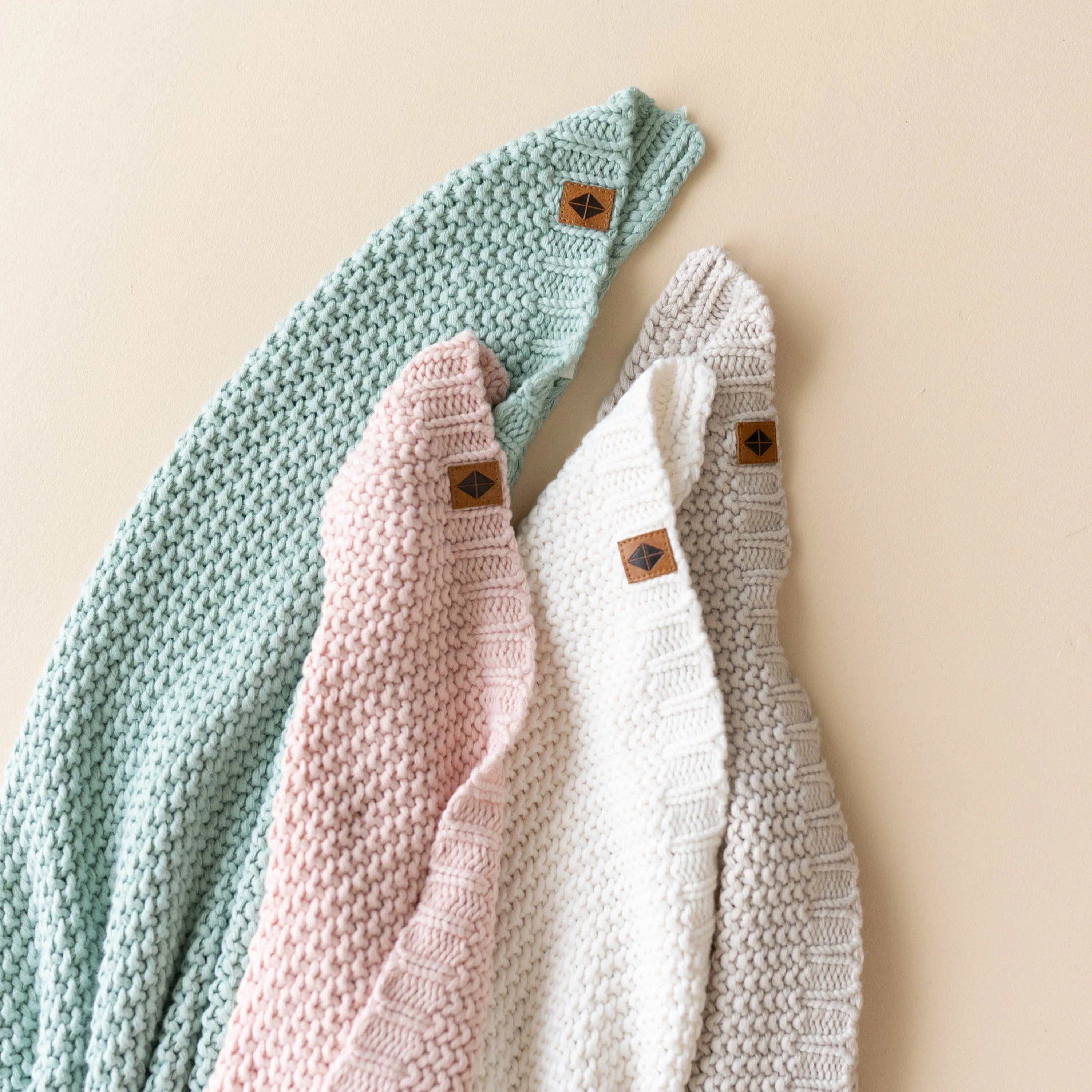 Chunky Knit Toddler Blanket in Blush