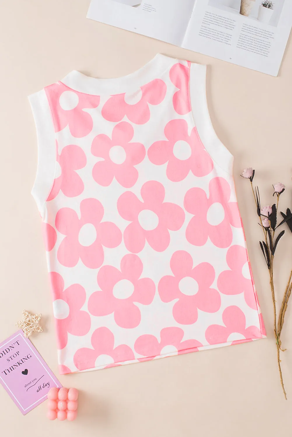 Cute Flower Knitted V Neck Tank Top