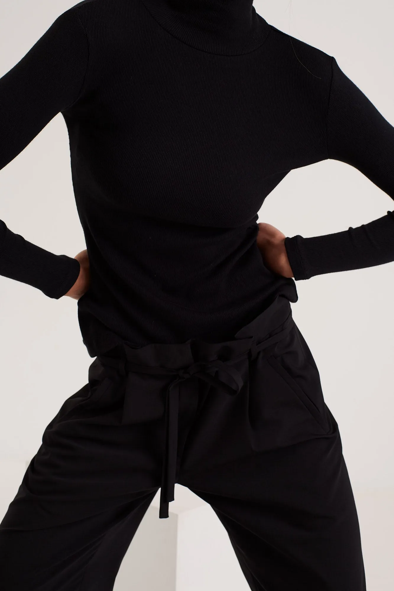 FILIPPA Base Layer Top in Black