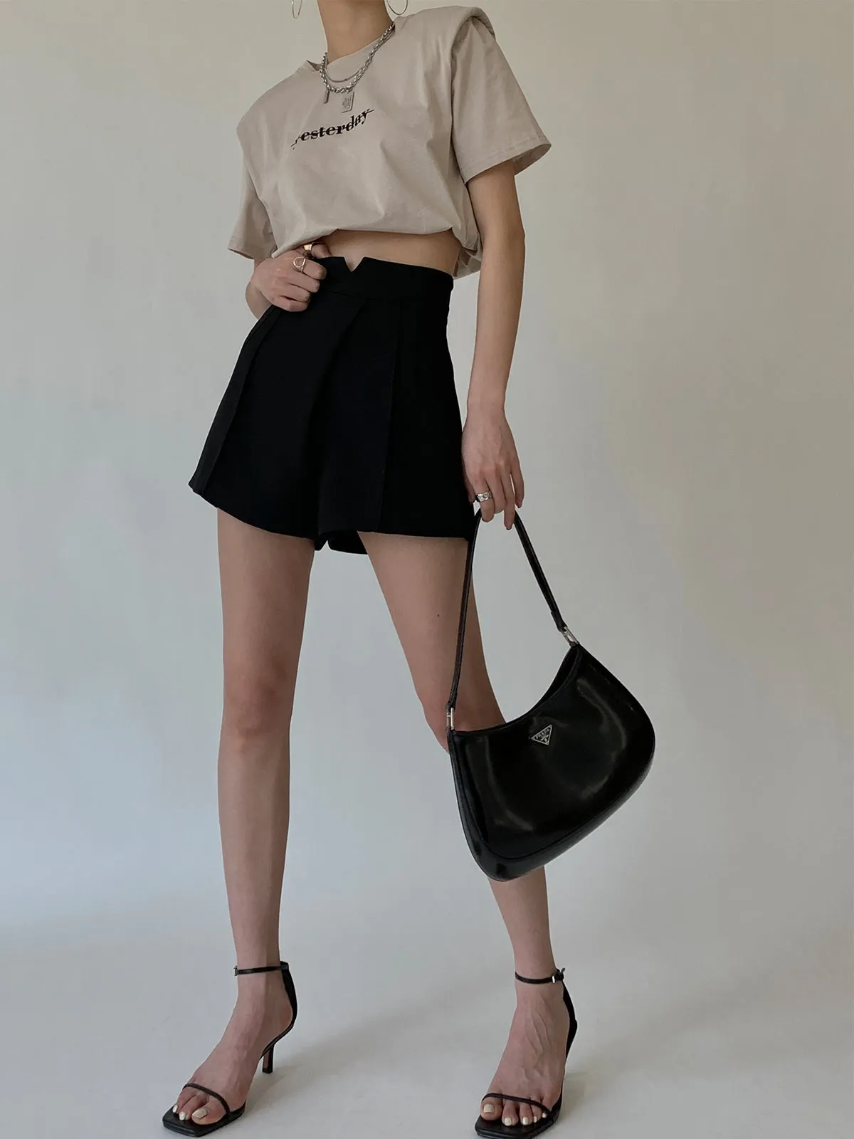 High Waist Short Pants - Black