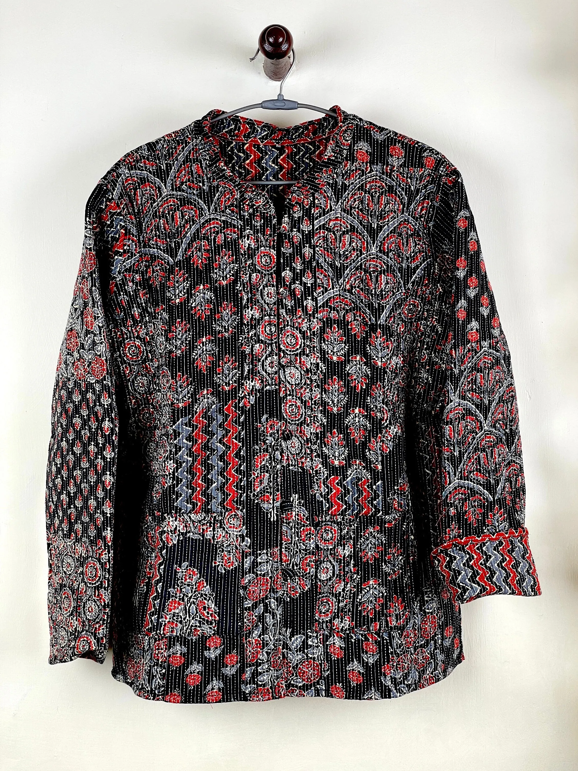 Indian Handmade Quilted Kantha Cotton Fabric Jacket Stylish Black & Red Floral Women's Coat, Reversible Waistcoat for Her