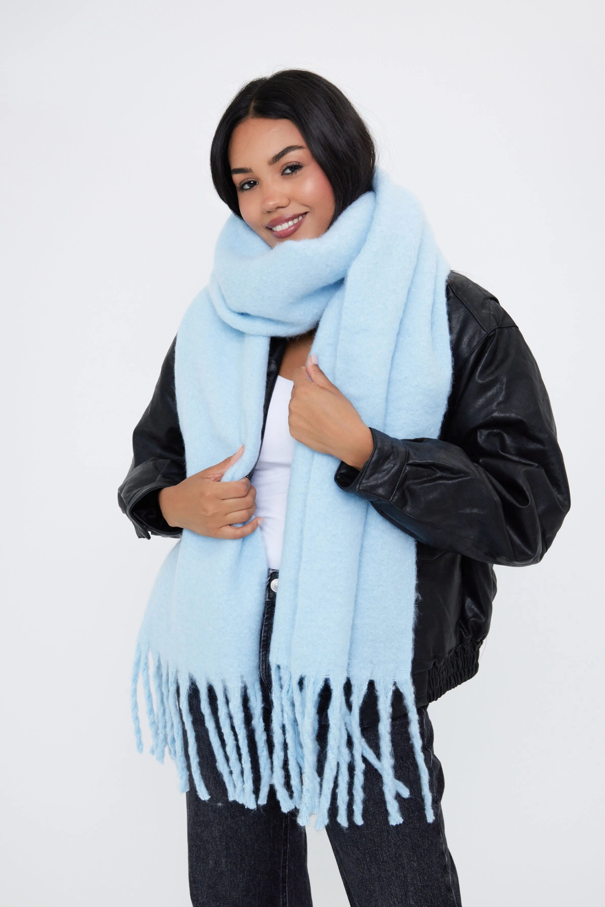 Oversized Chunky Blanket Scarf in Glacial Blue