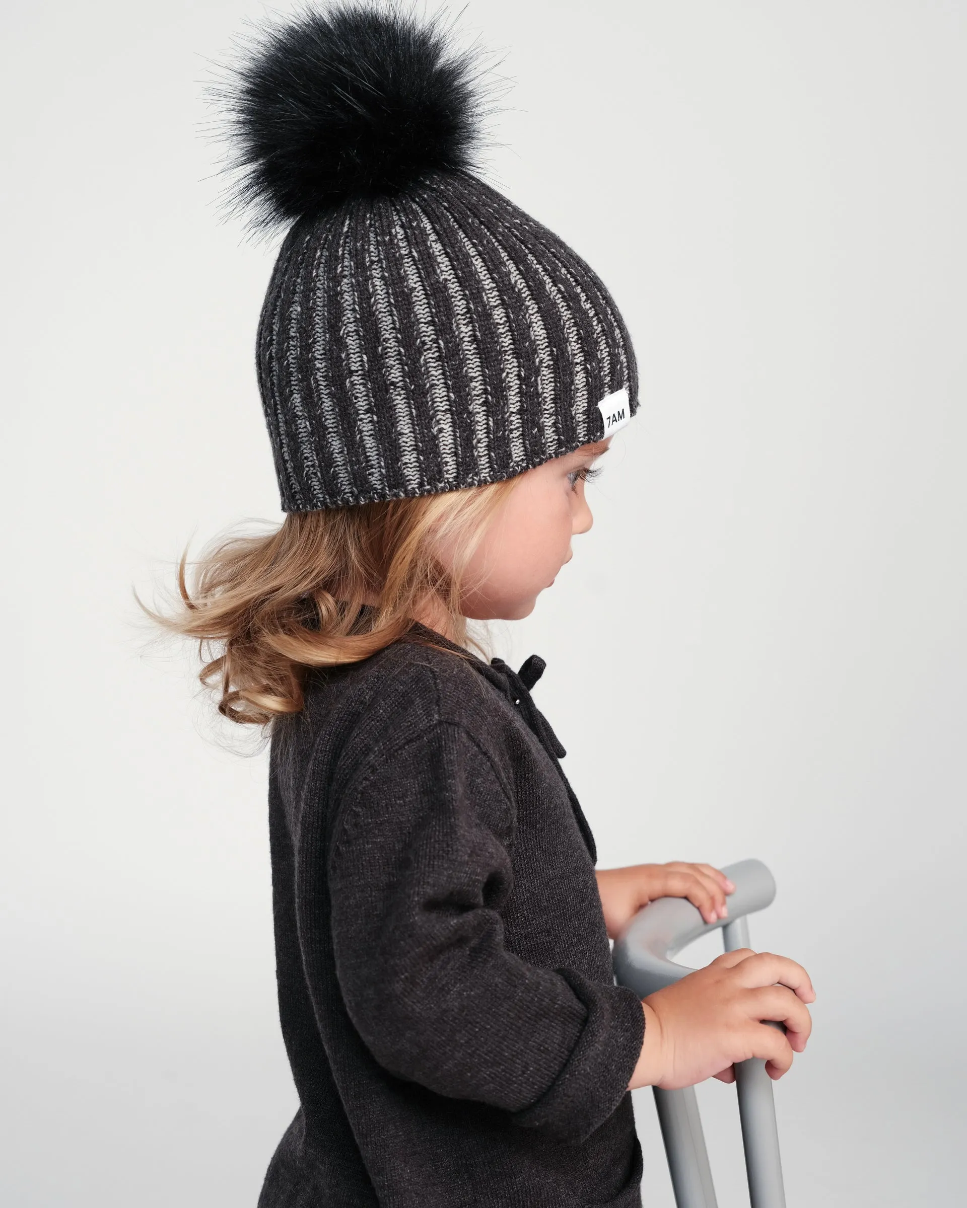 Pom Pom Beanie - Chunky