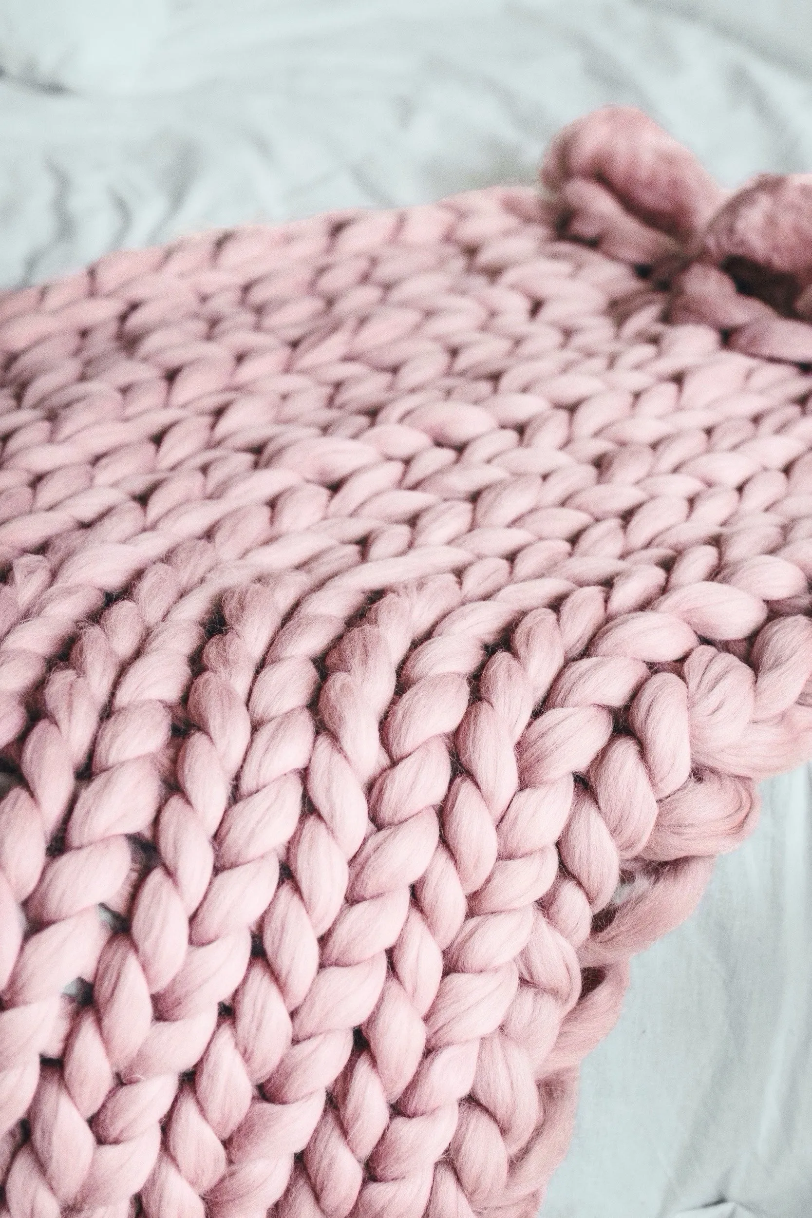 Pom pom blanket, medium throw blanket