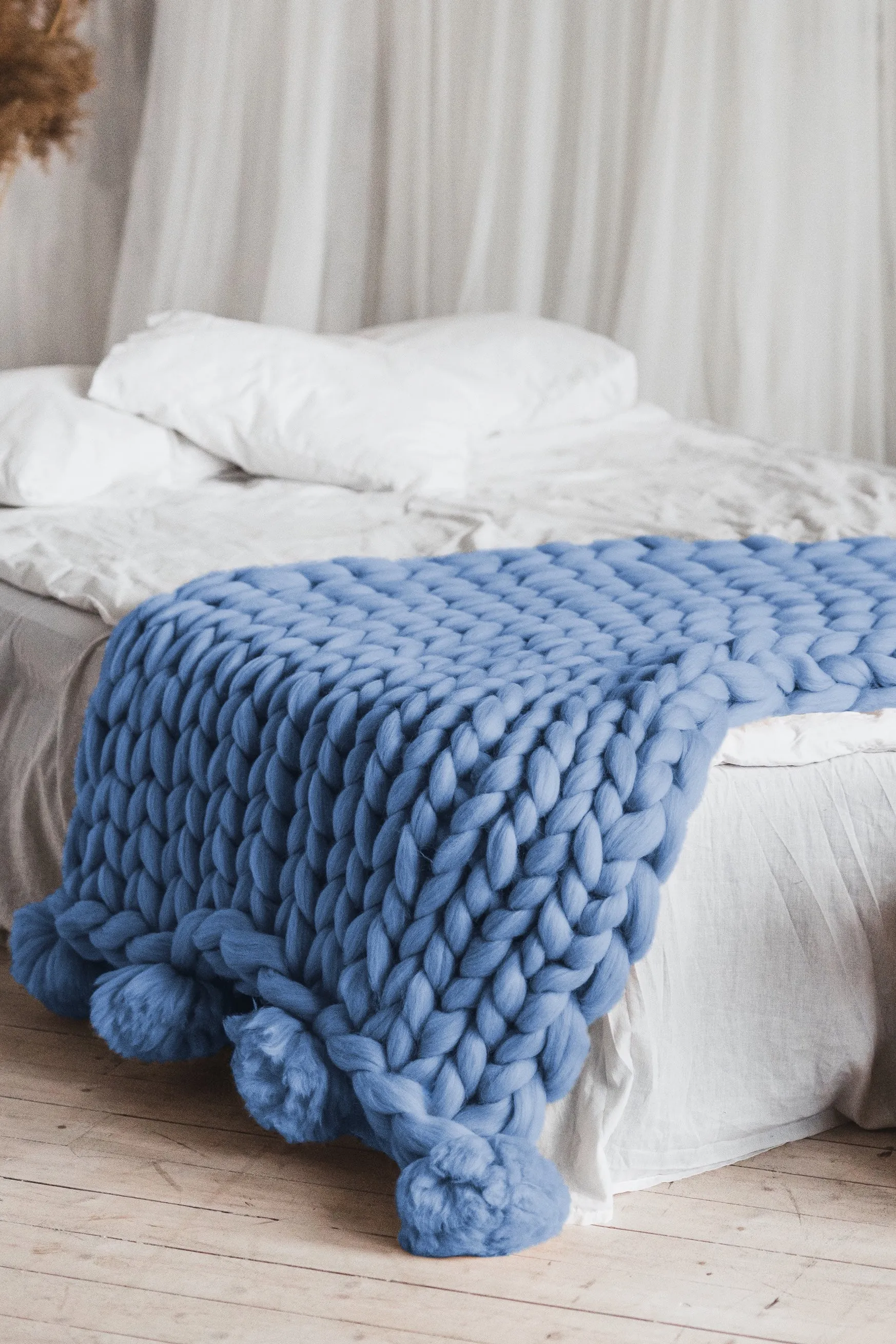 Pom pom blanket, medium throw blanket