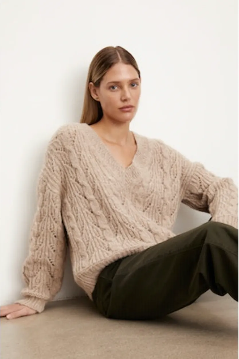 Velvet by Graham & Spencer Sade 06 Cozy Cable Sweater | Oatmeal