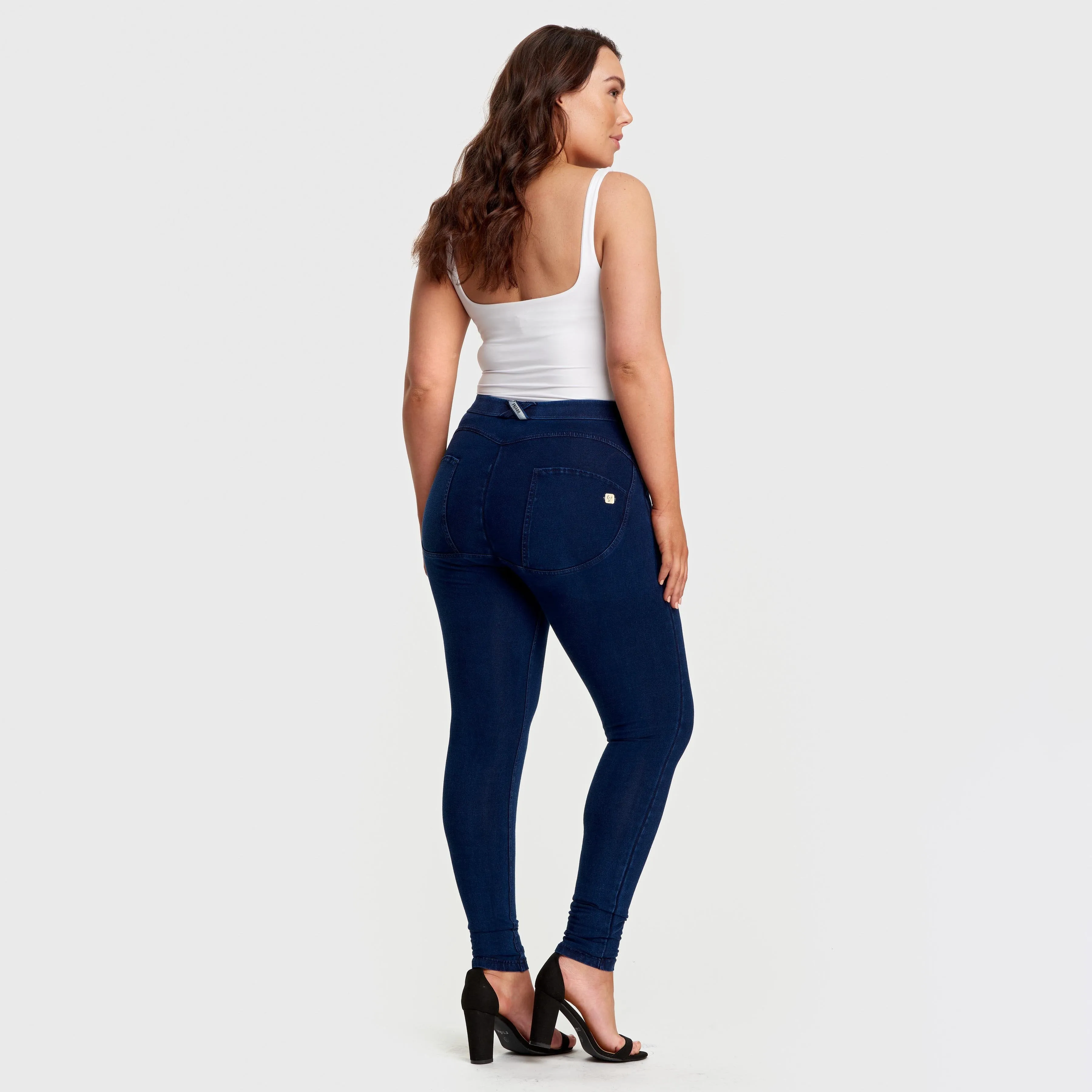 WR.UP® Curvy Denim - High Waist - Full Length - Dark Blue   Blue Stitching